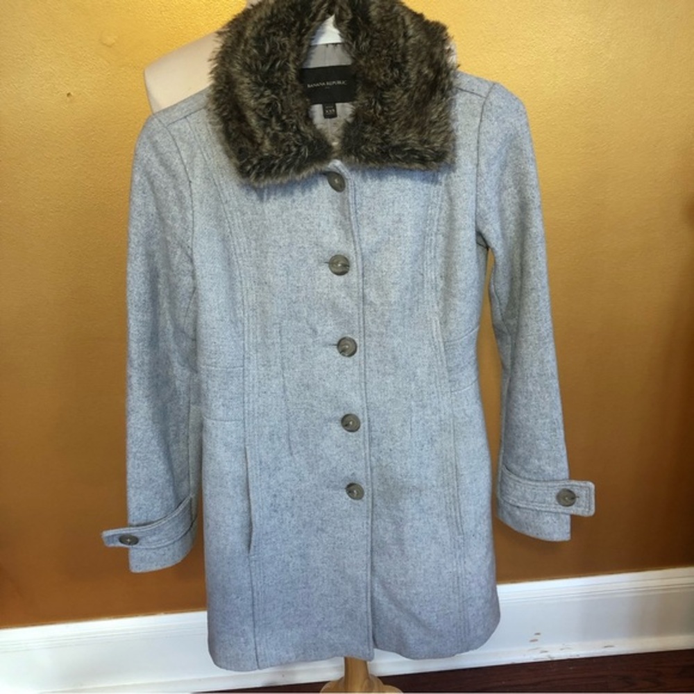 Banana Republic wool blend light gray coat w/Faux fur attachable collar Size XXS - Picture 13 of 13